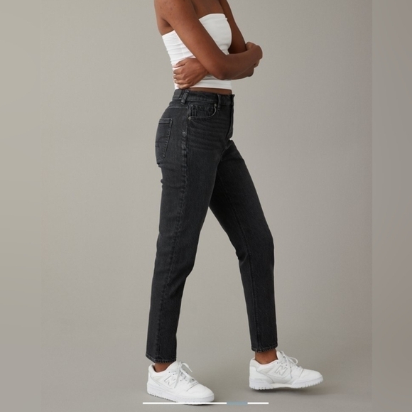 American Eagle Outfitters Denim - American Eagle Mom Jeans Stretch Size 4 Long